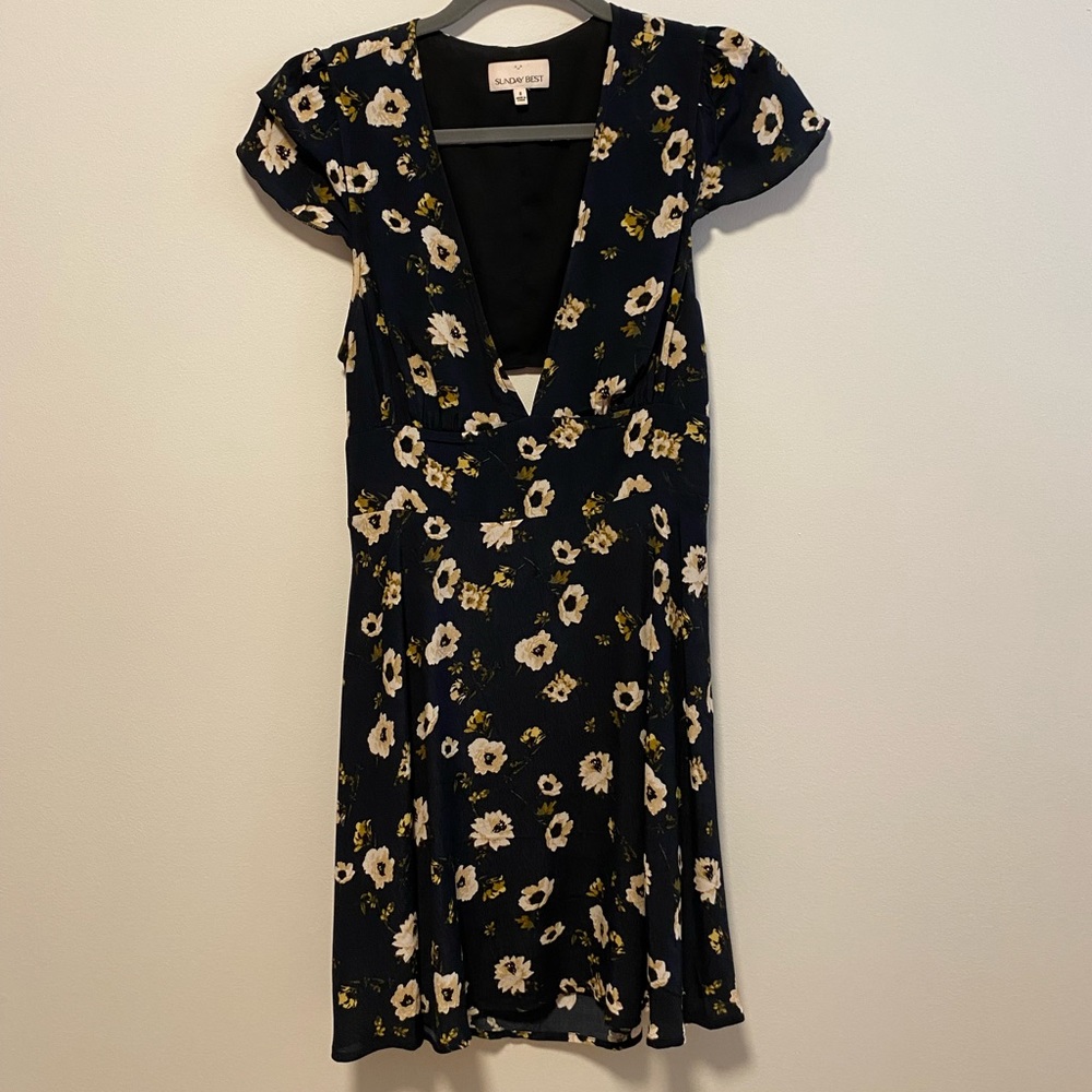 Sunday Best Floral Dress - Size 8